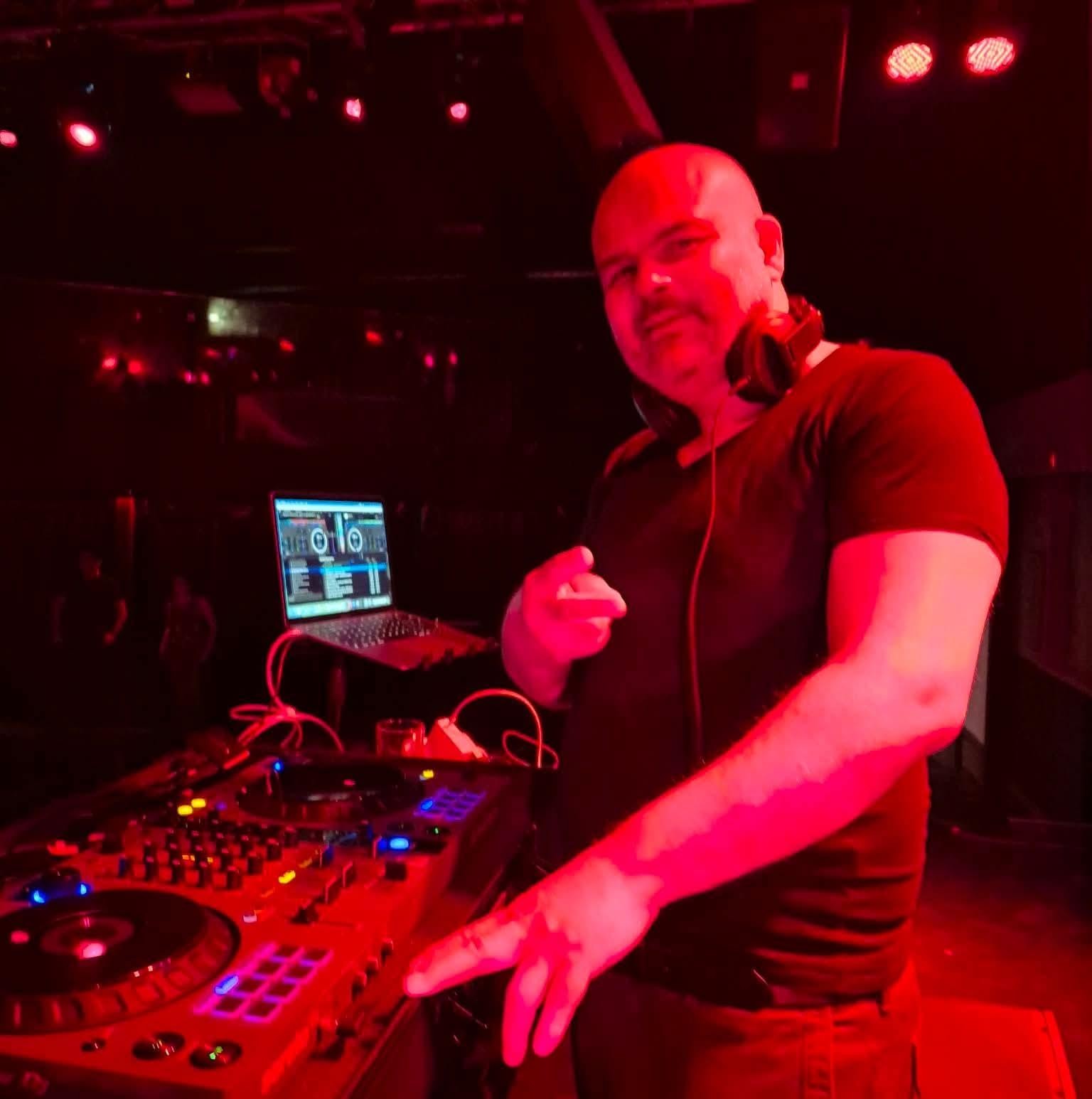 Dance Entertaining Events ( Dj Savvas Schizas) - Image 2